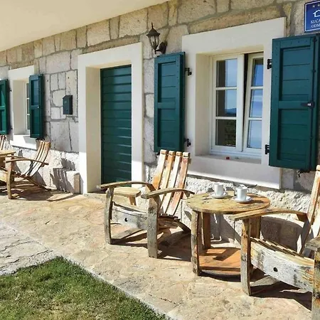 Villa Madunic *
