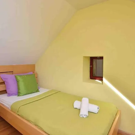 Madunic Villa *