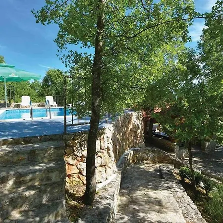 Villa Madunic Cista Provo
